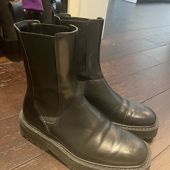 Dries Van Noten Chelsea Boots - Picture 2 of 2